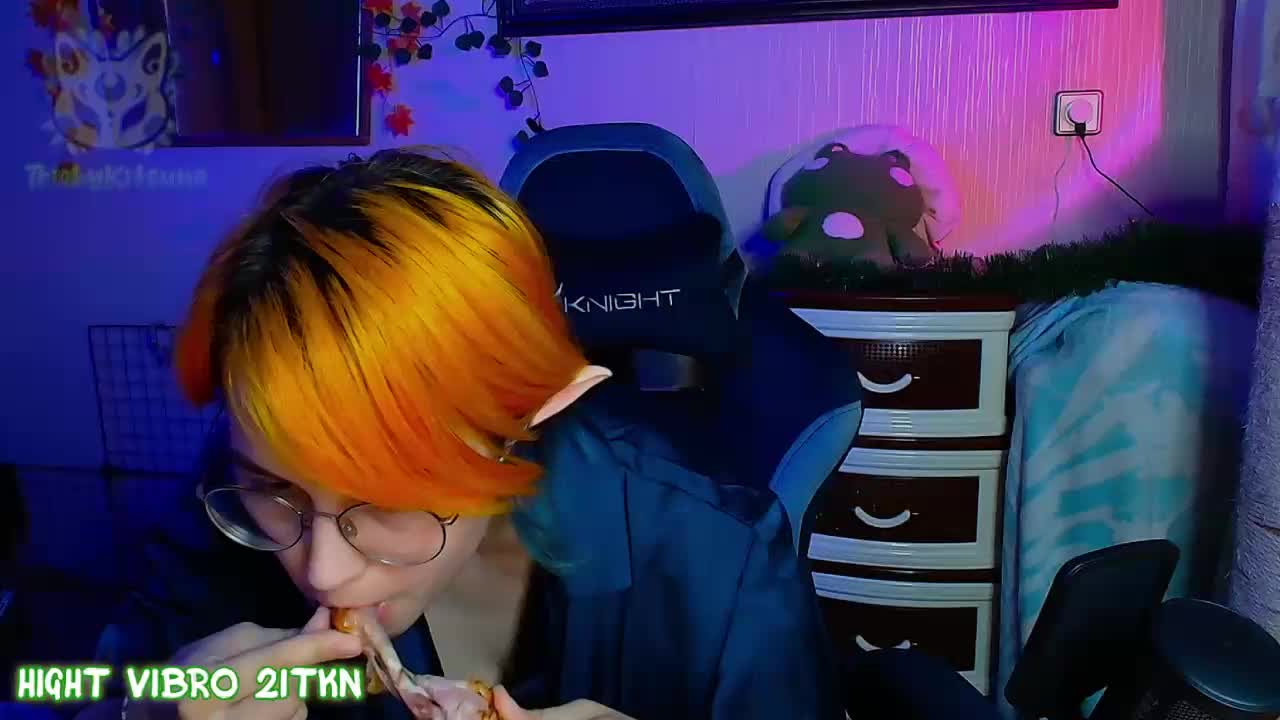 Tricky_Kitsune Adult Chat August 16, 2026