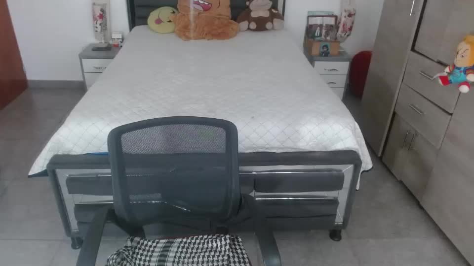 samantha_singh1 Adult Chat August 16, 2026