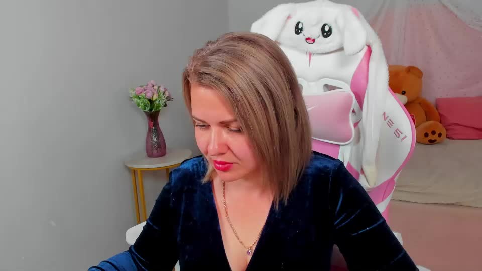 adeleravelle Adult Chat August 16, 2026
