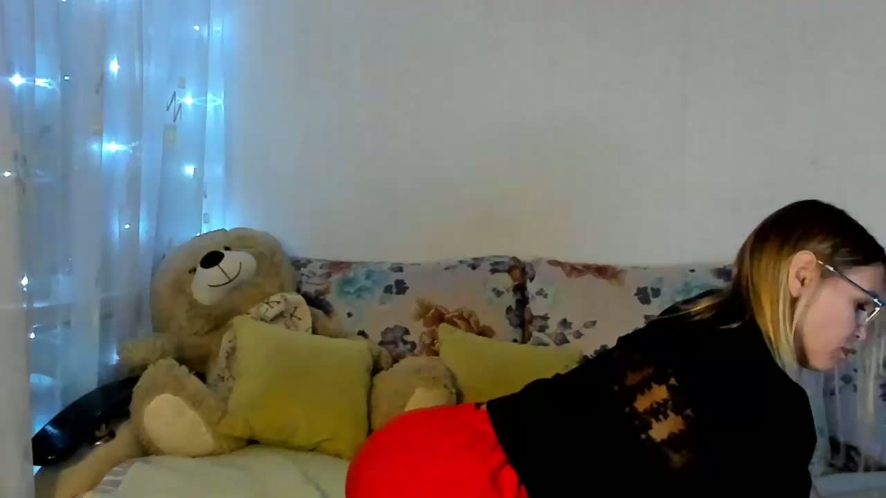 Lisa1225 Adult Chat August 16, 2026