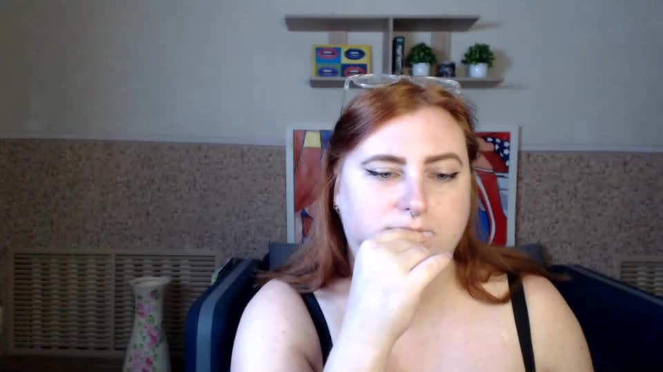 alicia_side_red Adult Chat August 16, 2026