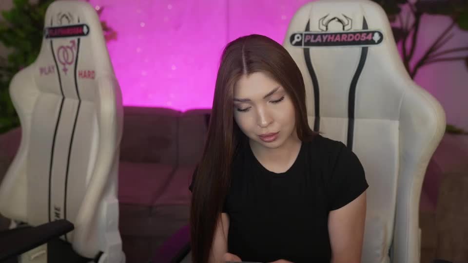bright_diamonds_054 Adult Chat August 16, 2026