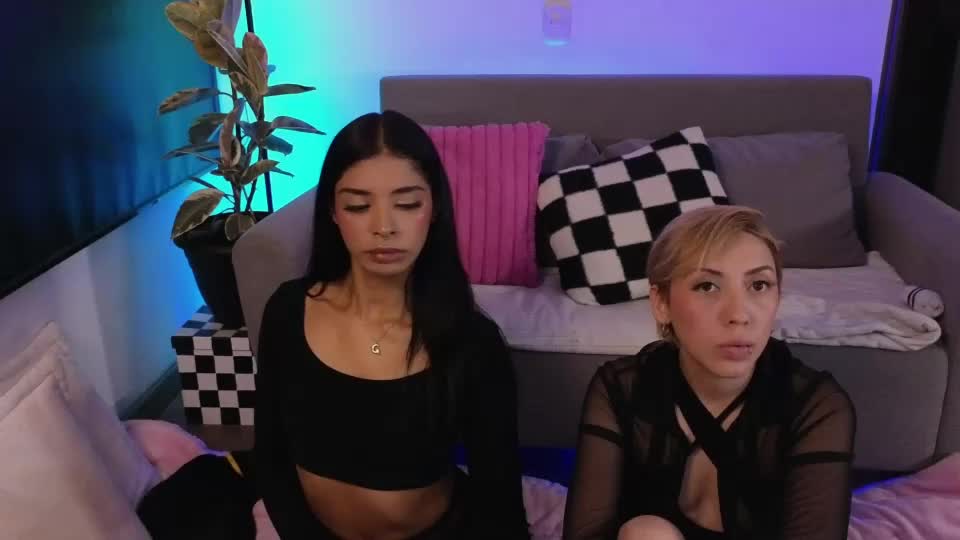 violettgrey_ Adult Chat August 17, 2026
