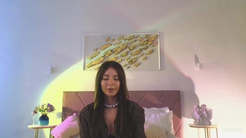 violetta_finch Adult Chat August 16, 2026