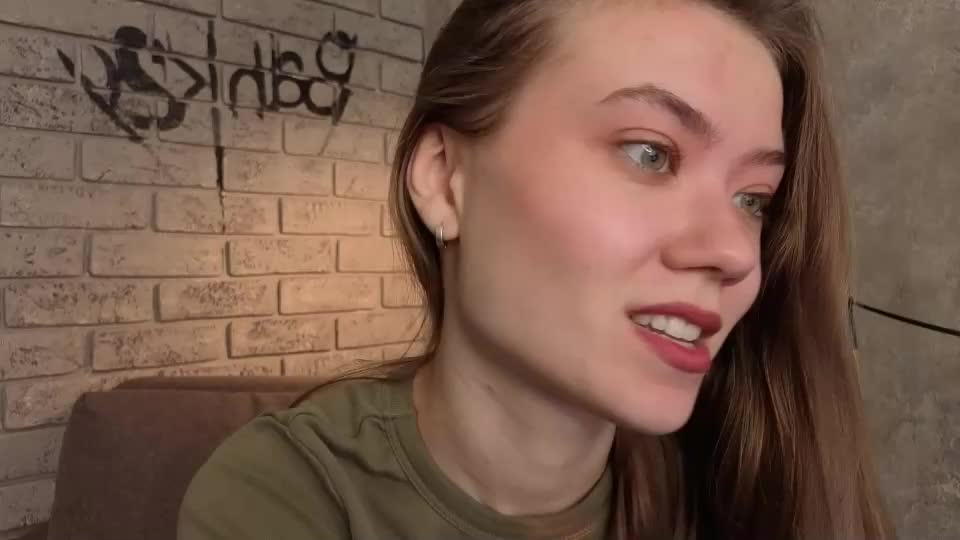 diora_babe Adult Chat August 17, 2026
