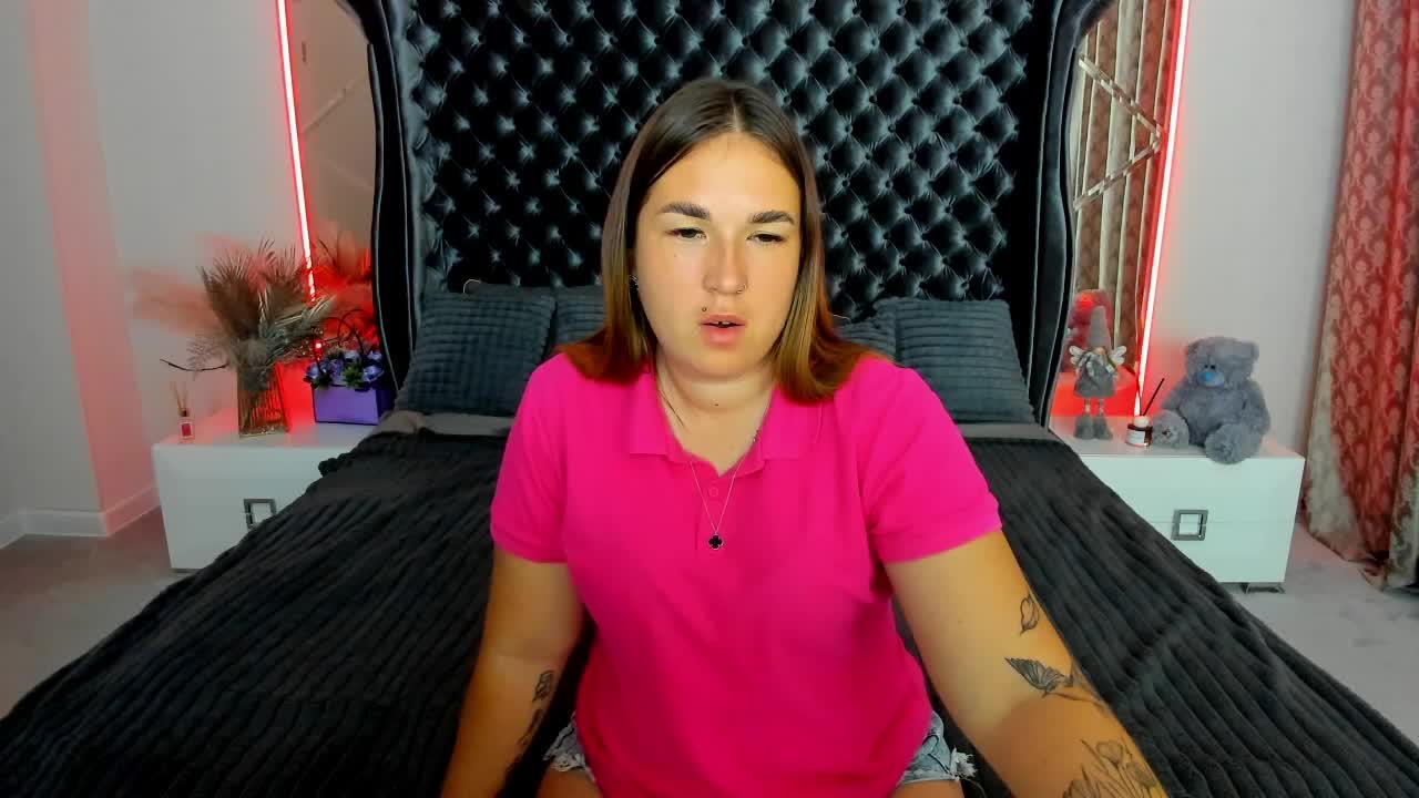 SofiiDarling Adult Chat August 17, 2026