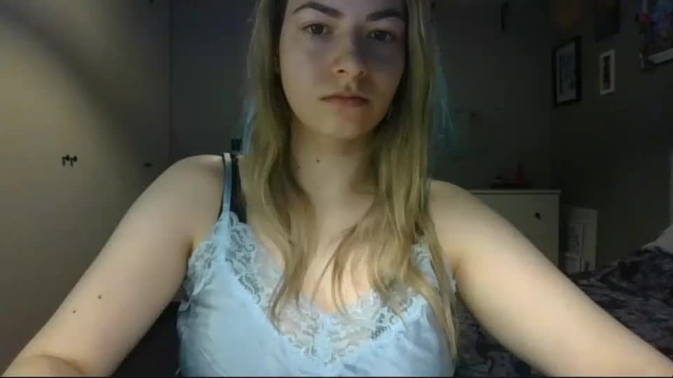 rosie_june Adult Chat August 17, 2026