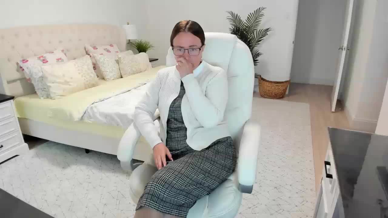 -Michelle- Adult Chat August 17, 2026