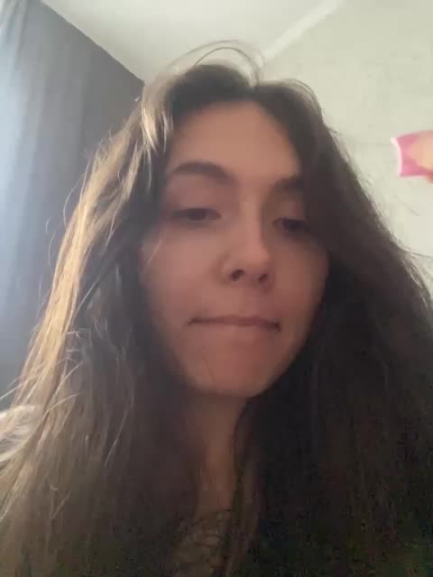kiskamaaaaa Adult Chat August 17, 2026