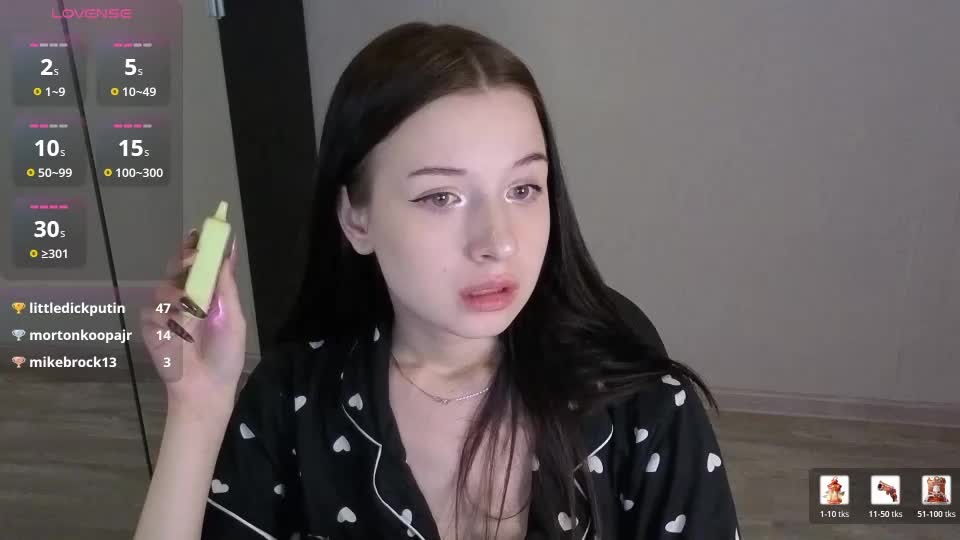 alicewonderyouu Adult Chat August 17, 2026
