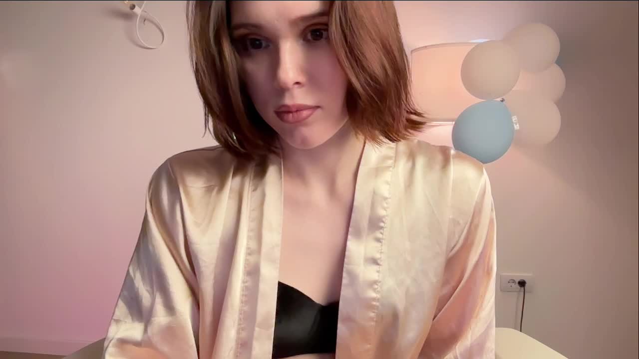 StacyLuxxe Adult Chat August 17, 2026