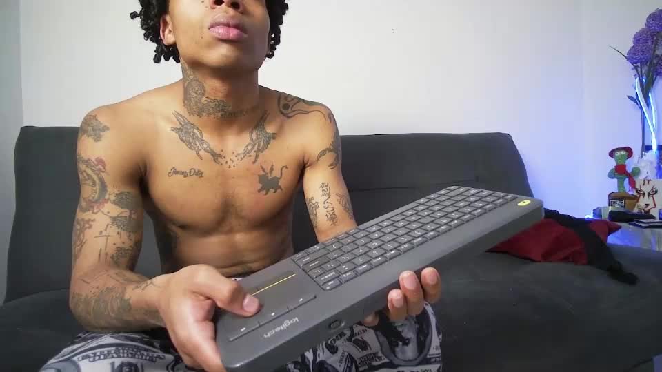 black_tentationx Adult Chat August 17, 2026