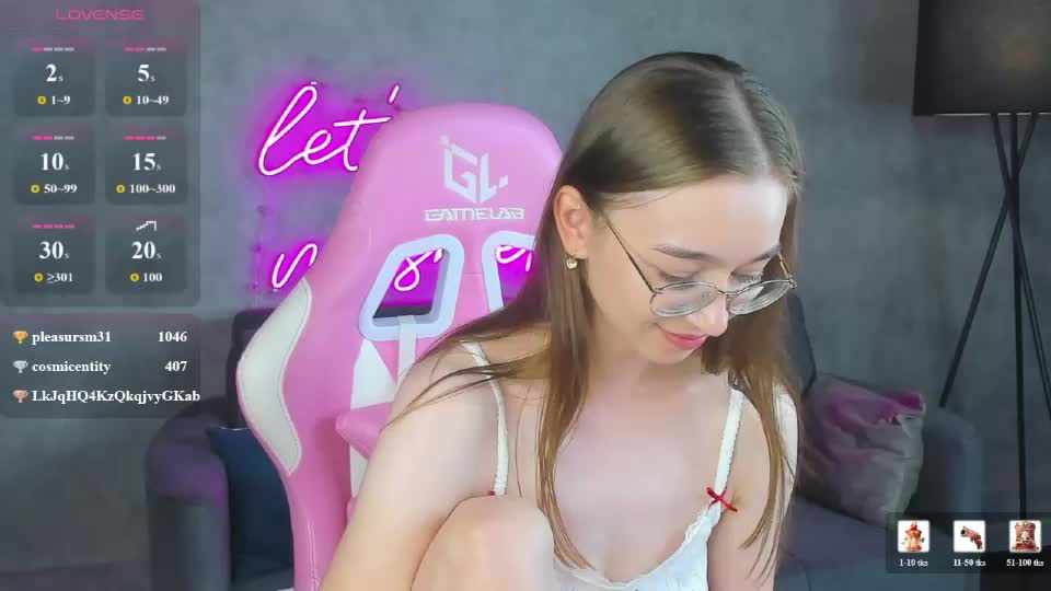 lucyy_green Adult Chat August 18, 2026