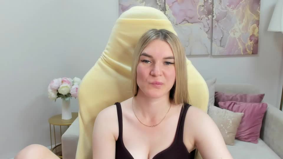 gwensmitt Adult Chat August 18, 2026
