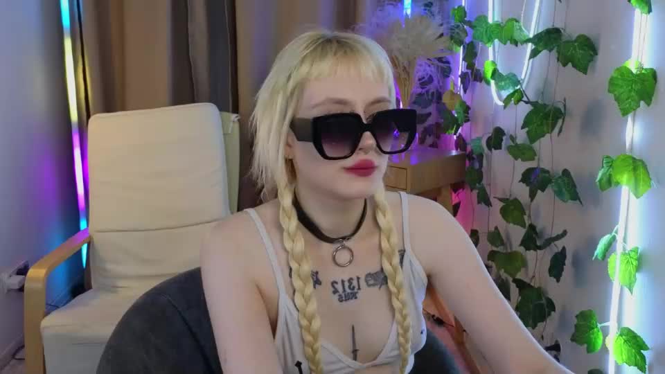 rraffaellka Adult Chat August 17, 2026