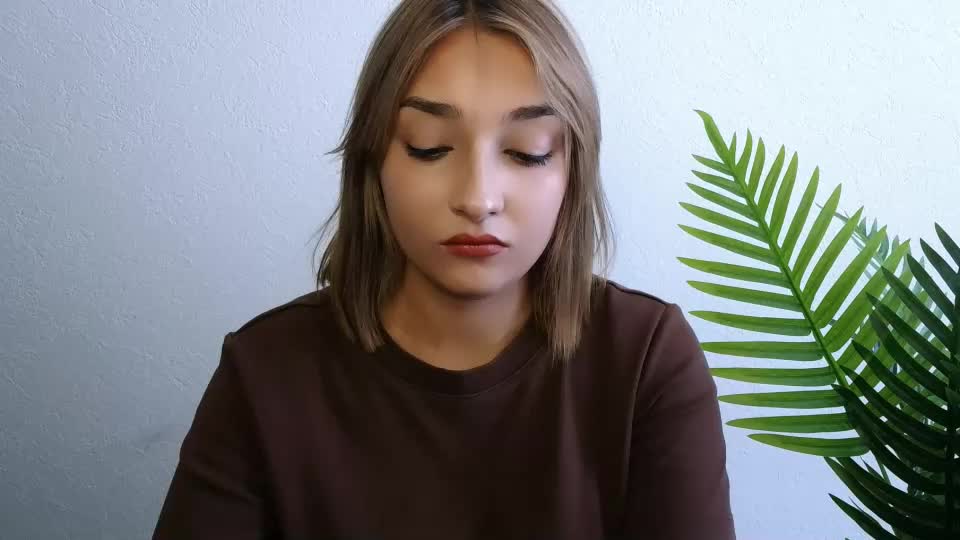 veryveryshygirl Adult Chat August 18, 2026