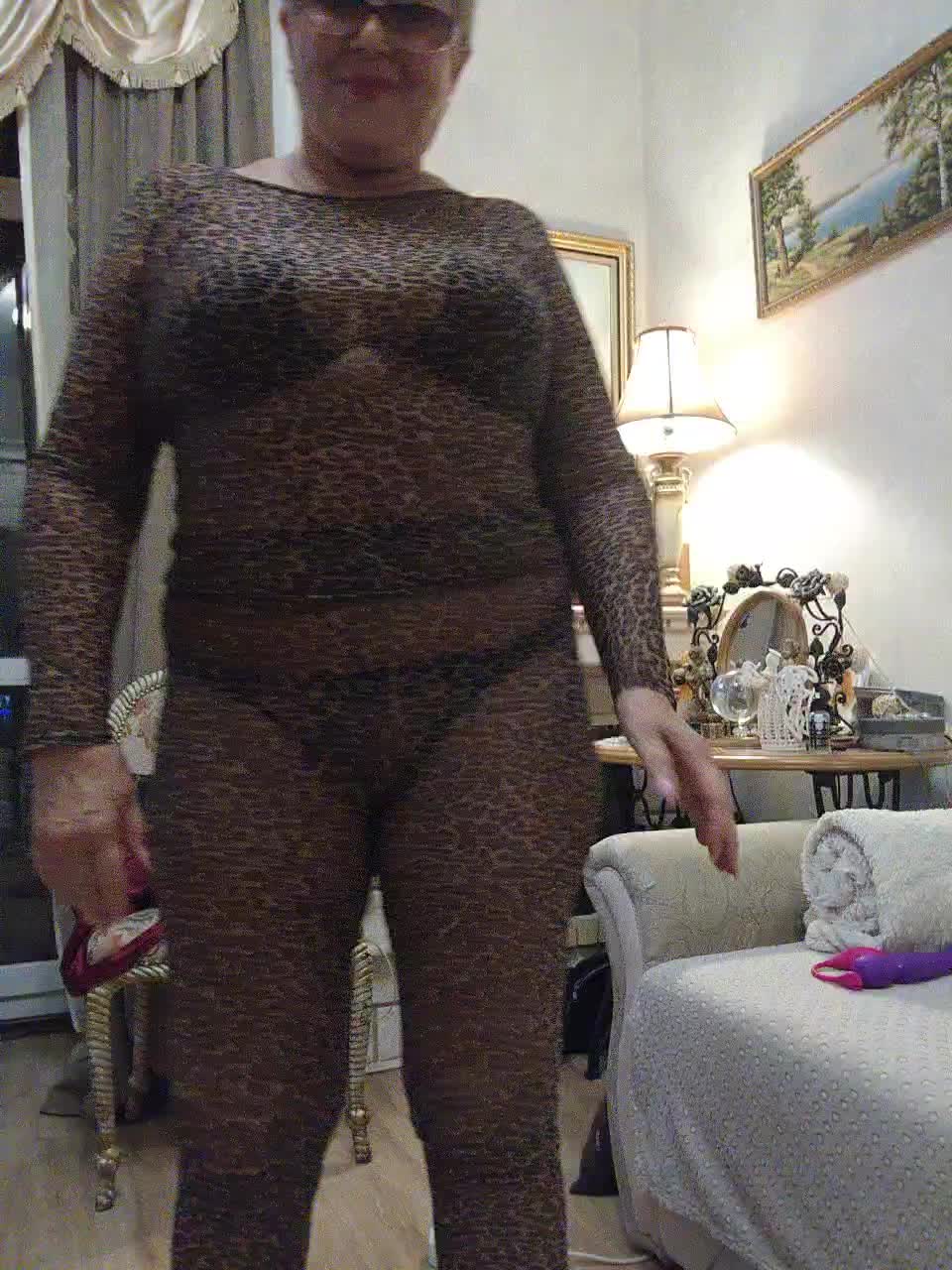 KarinkaSweet Adult Chat August 18, 2026