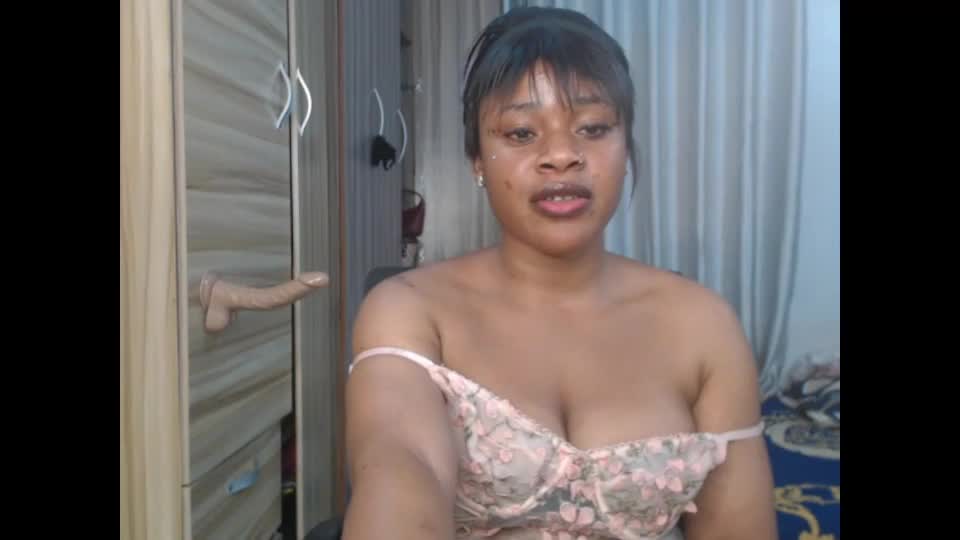 chocox_petitqueen Adult Chat August 18, 2026