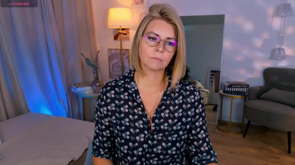 annielight Adult Chat August 17, 2026