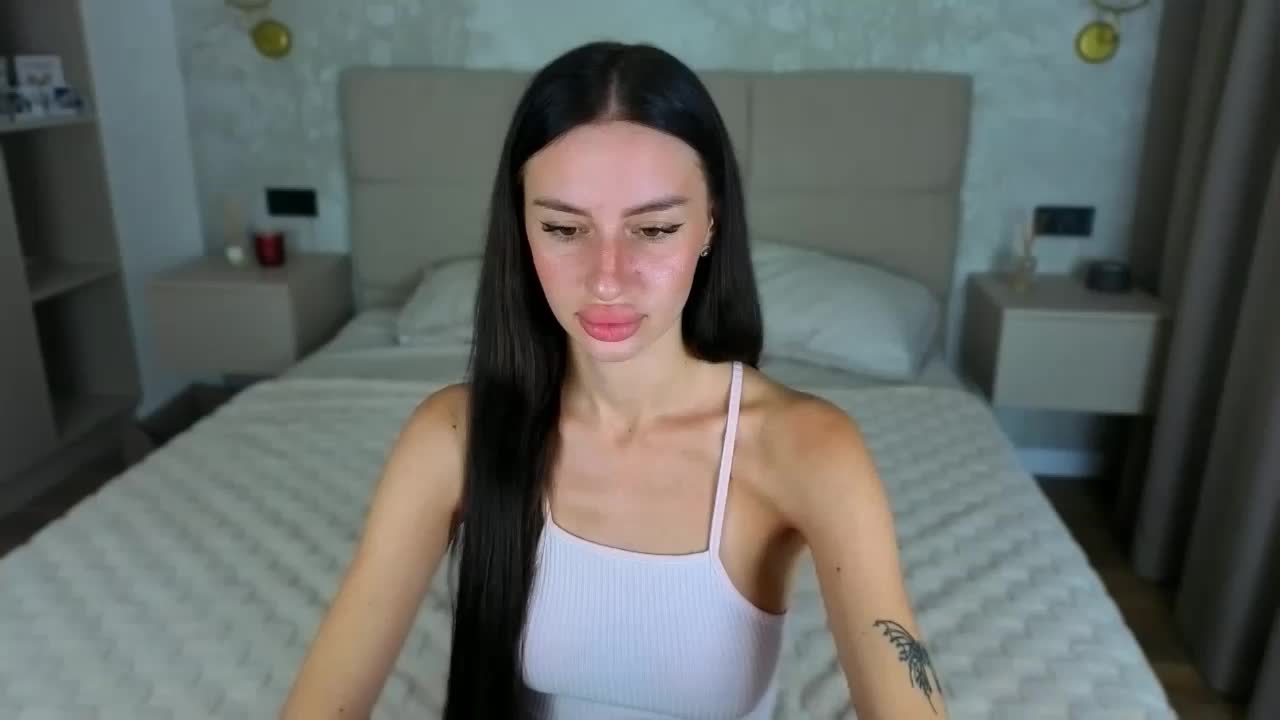 SnowWhiteee Adult Chat August 17, 2026