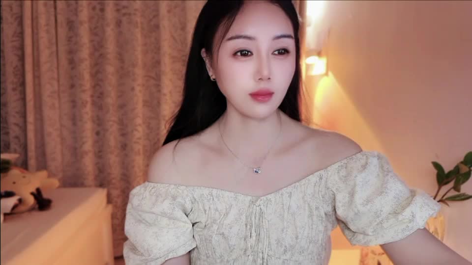 yuner0715 Adult Chat August 18, 2026