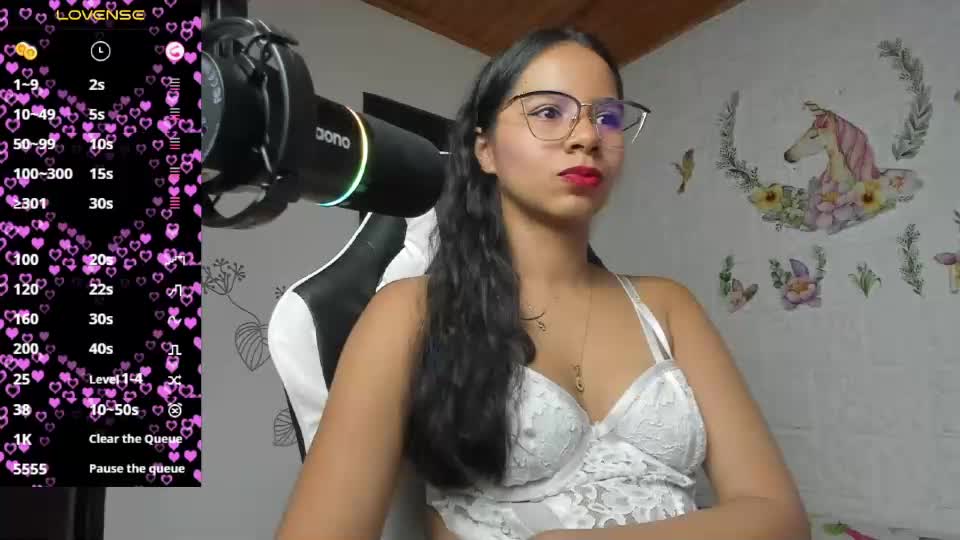 alisson_hoffman05 Adult Chat August 18, 2026