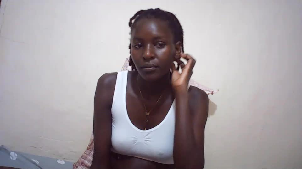 queen_0012 Adult Chat August 18, 2026