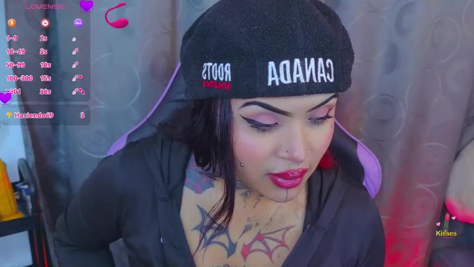 lauri_ink Adult Chat August 18, 2026