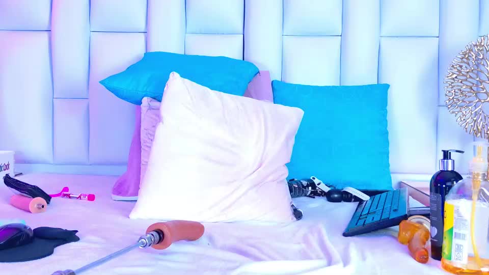 sabrinnataylor Adult Chat August 18, 2026