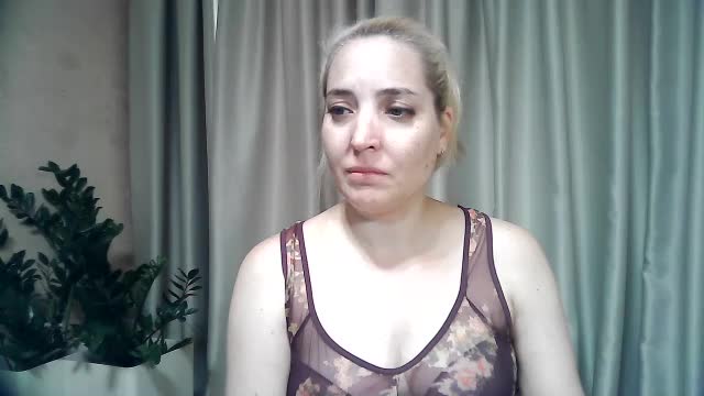 mariska-kiska Adult Chat August 18, 2026
