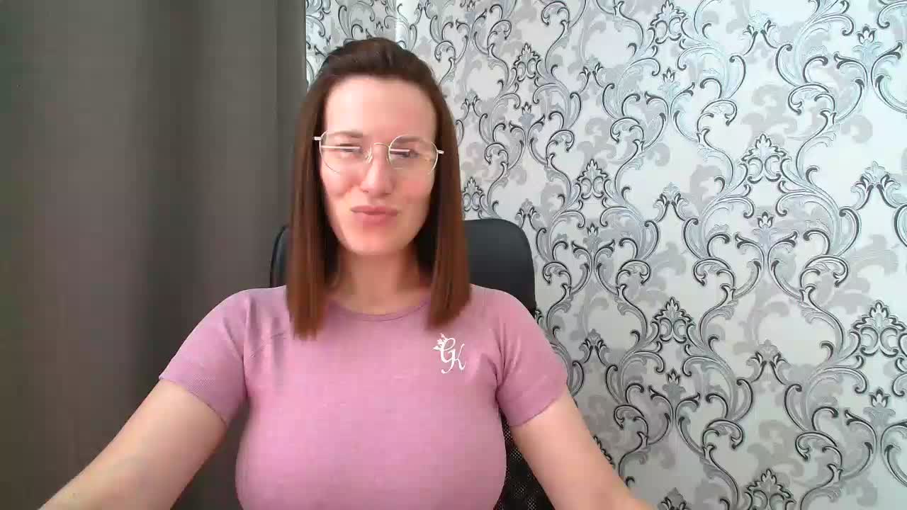 BellaKisss1 Adult Chat August 18, 2026