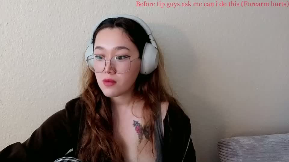 jennatyan Adult Chat August 18, 2026