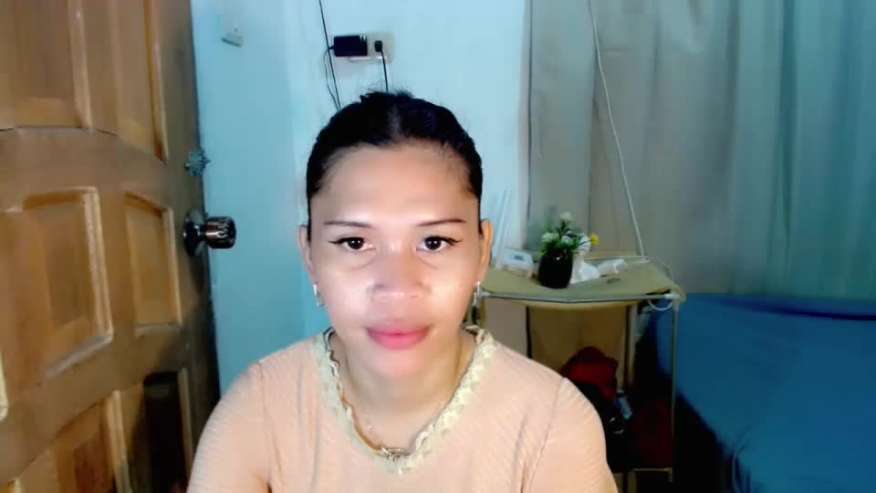 isabelle_amore Adult Chat August 18, 2026