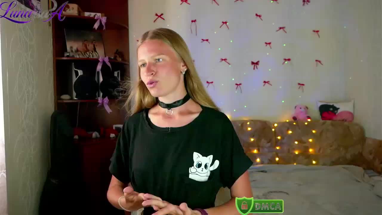 Lunariaaa Adult Chat August 18, 2026