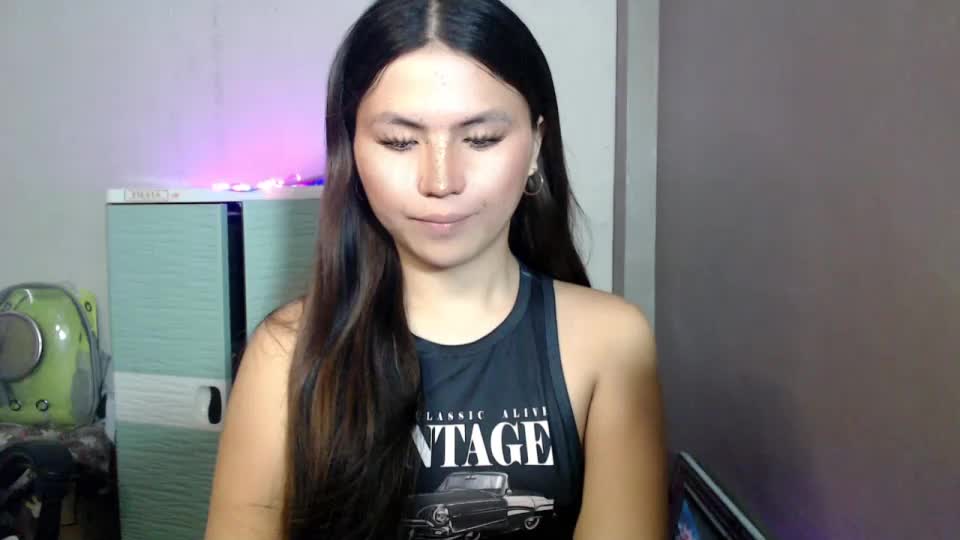hot_precious_nikki Adult Chat August 18, 2026