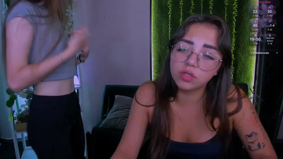 kiki_swan Adult Chat August 18, 2026