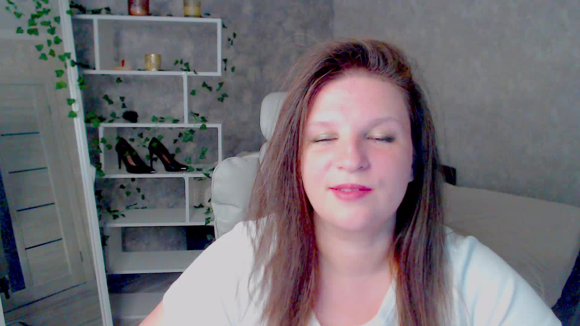 MilaLluna Adult Chat August 18, 2026