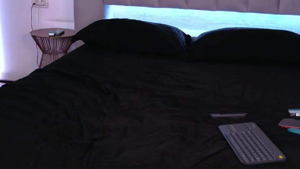 evanew_ Adult Chat August 18, 2026