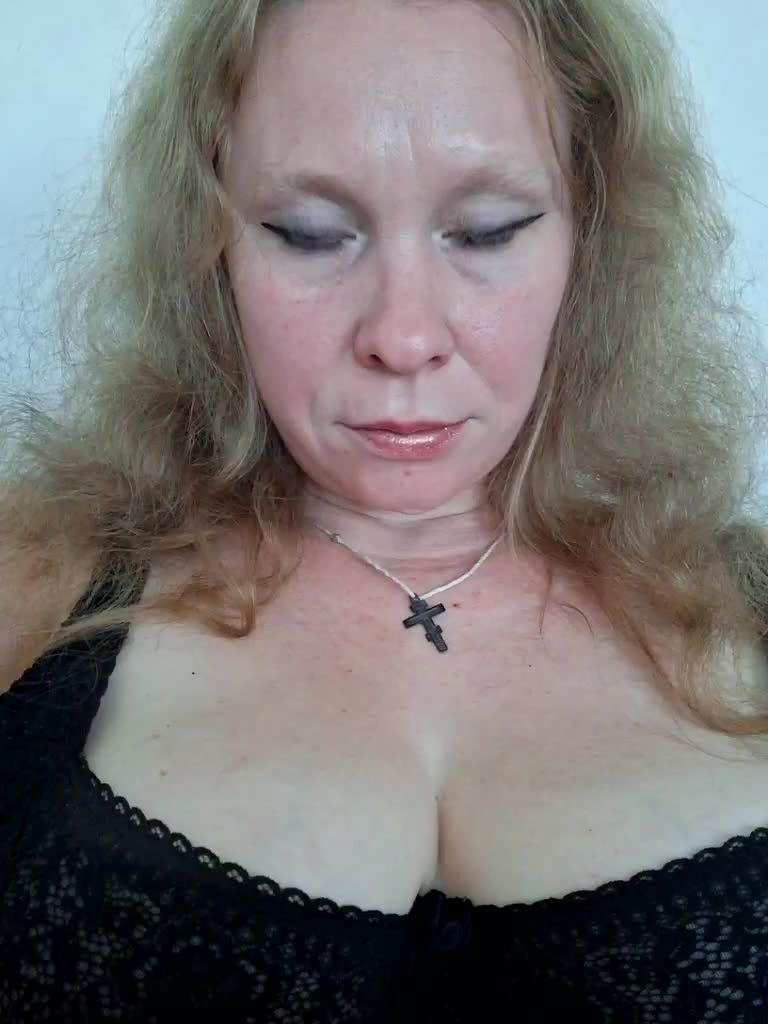 Anna030a Adult Chat August 18, 2026