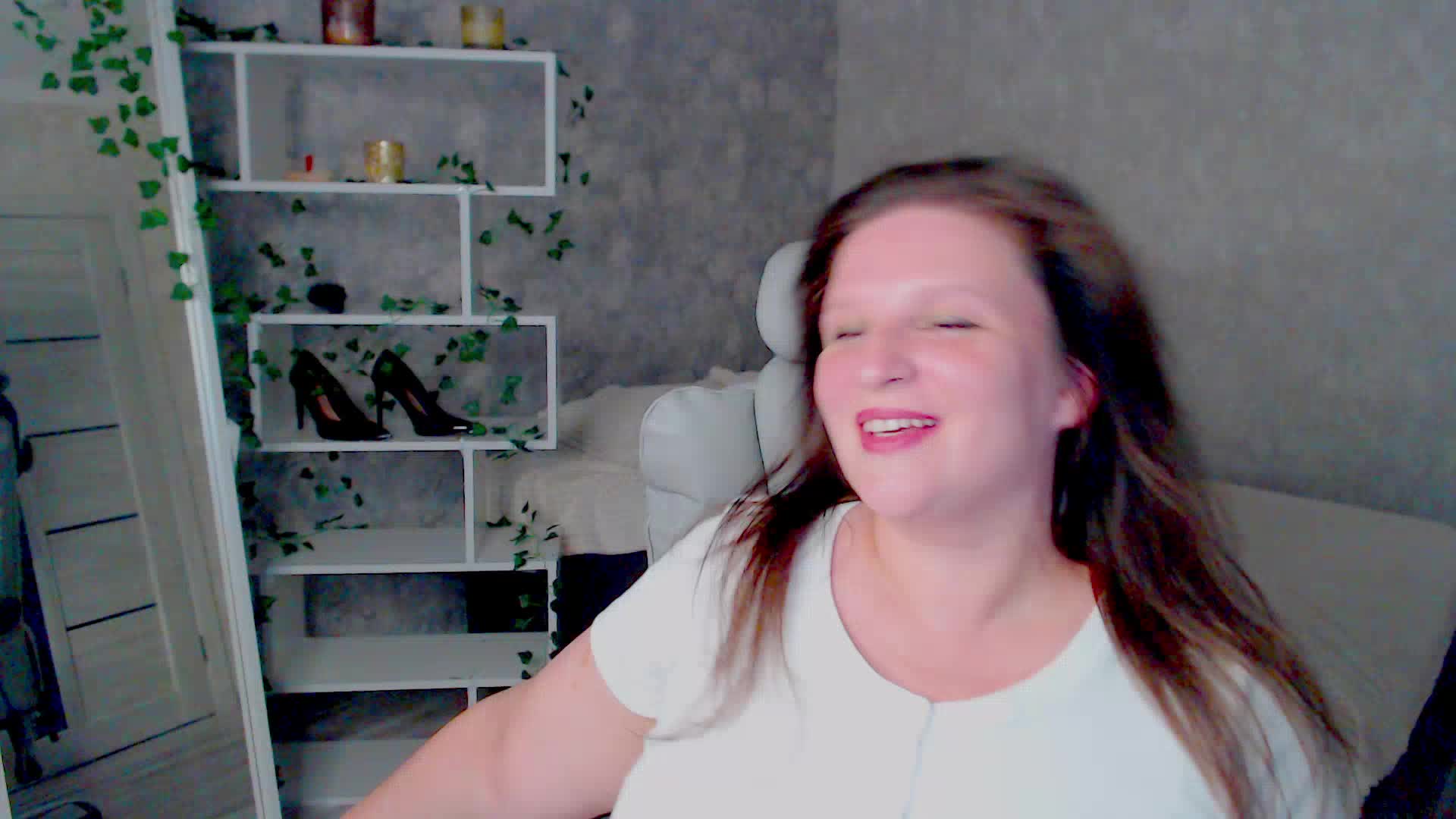 MilaLluna Adult Chat August 18, 2026