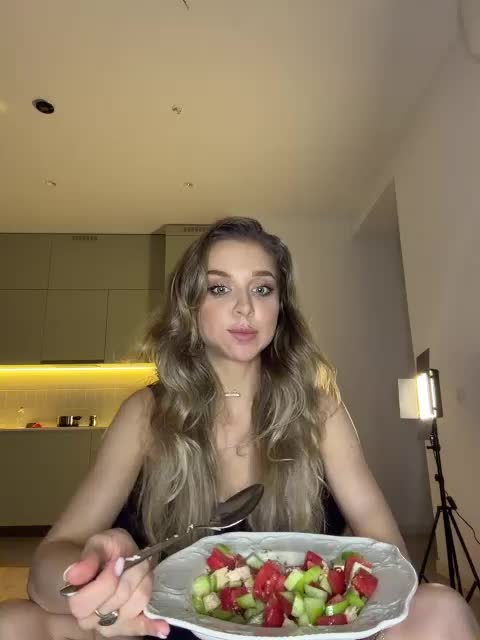 MistressX555 Adult Chat August 18, 2026