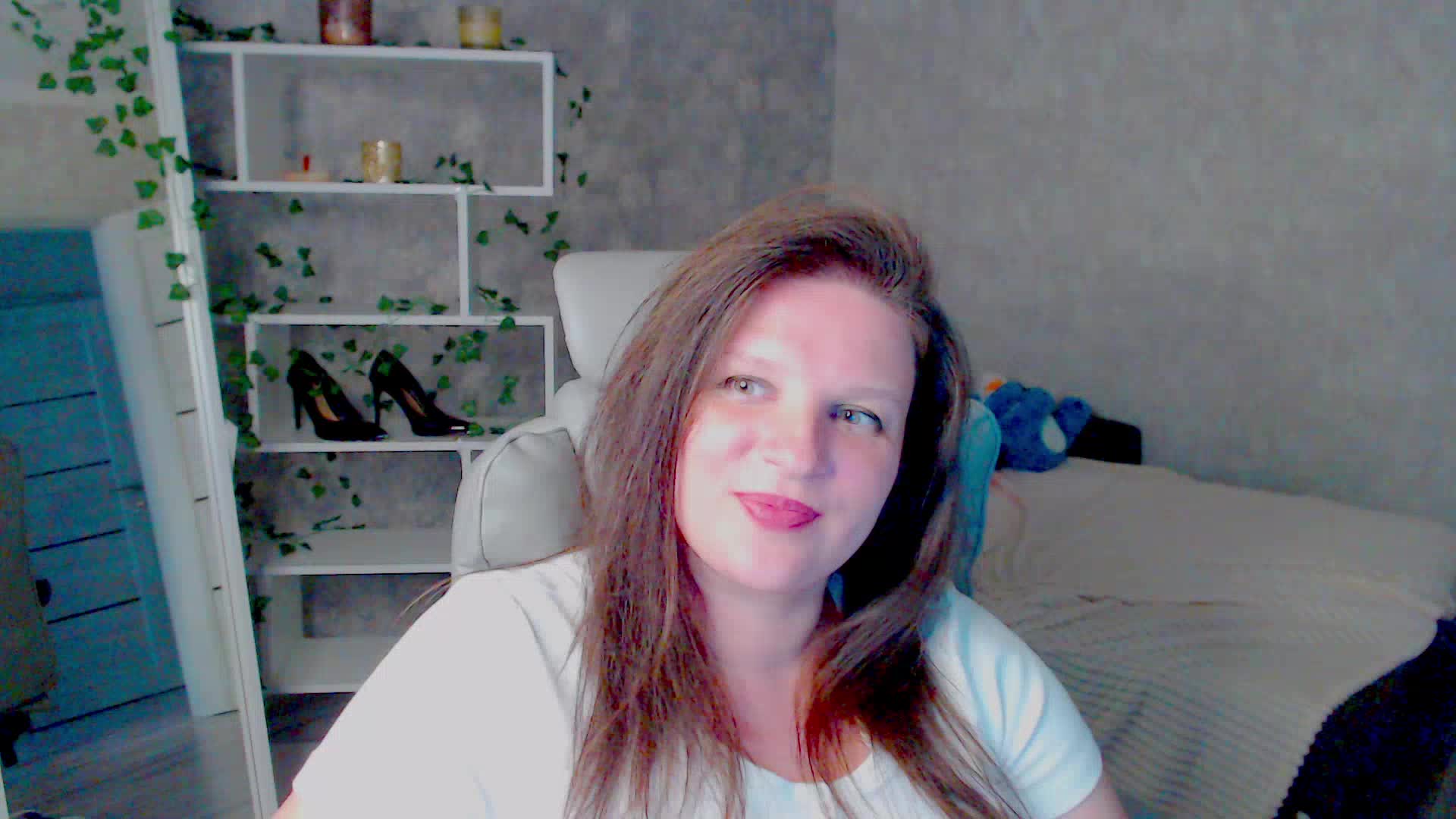 MilaLluna Adult Chat August 18, 2026