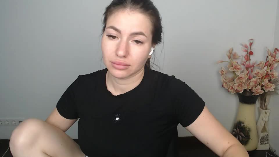 trinny_love Adult Chat August 18, 2026
