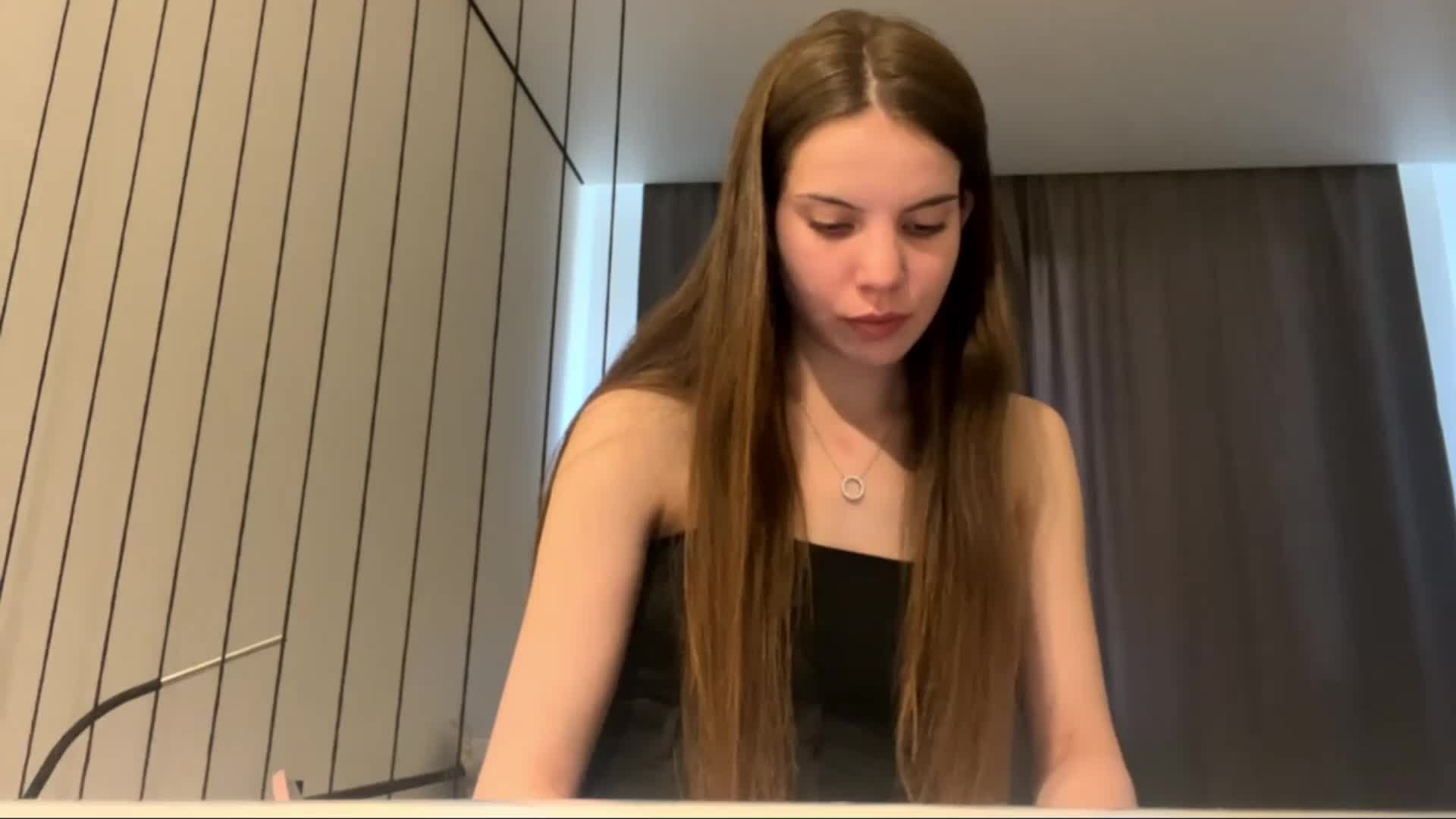 KamillaGlamour Adult Chat August 18, 2026