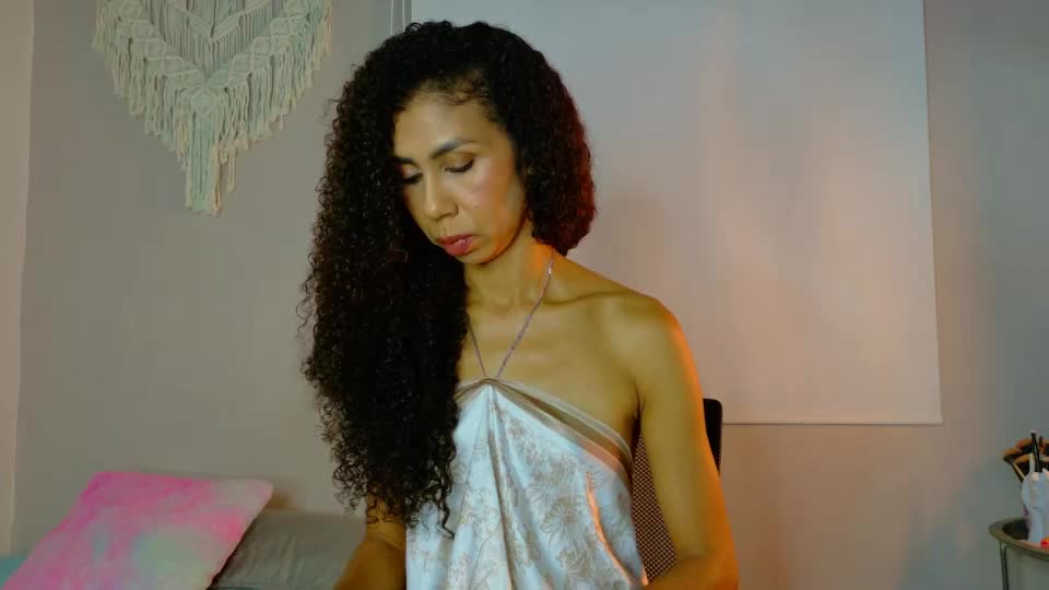 curly_milff Adult Chat August 19, 2026