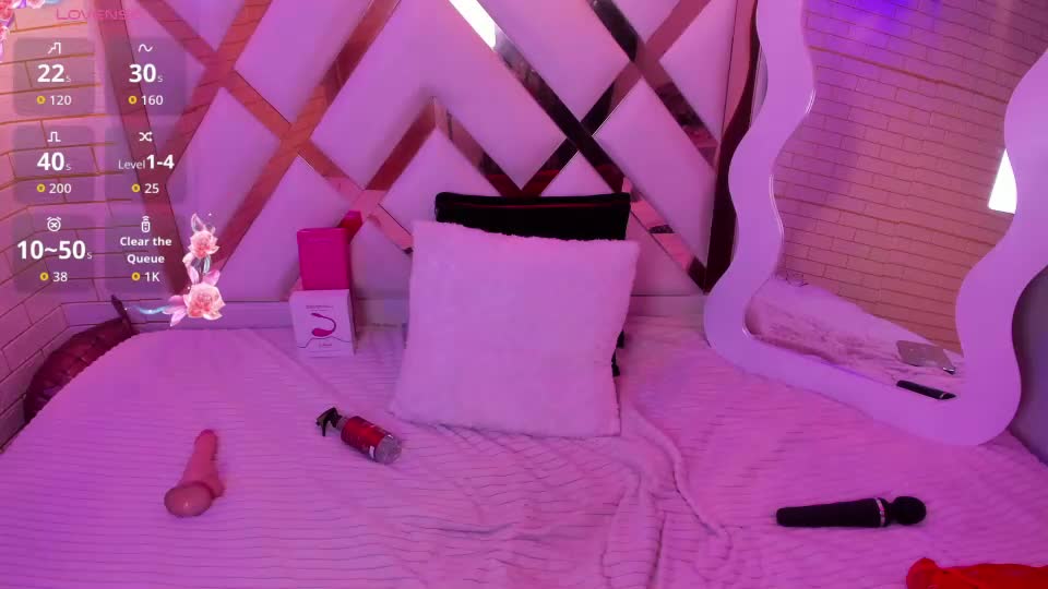 mia_petite18 Adult Chat August 19, 2026