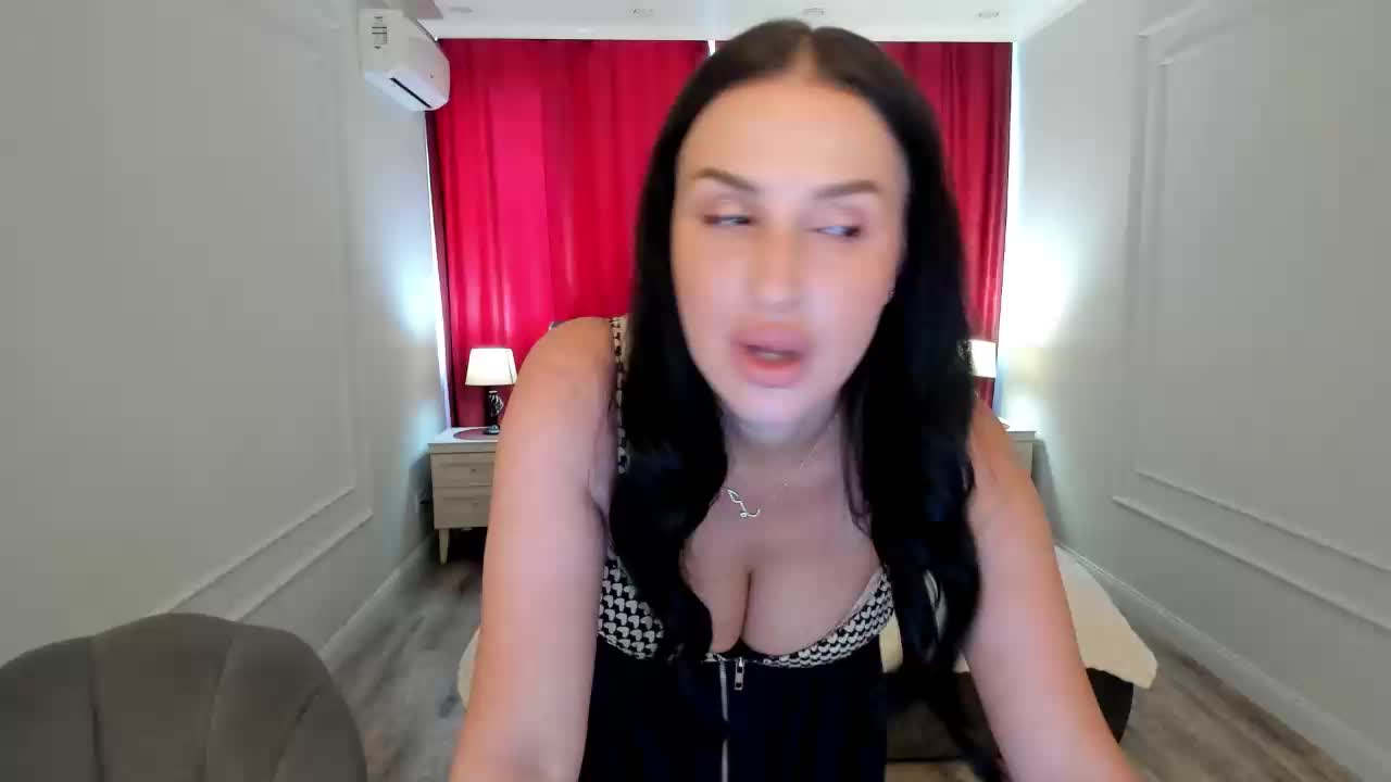 HoneyBlossome Adult Chat August 19, 2026