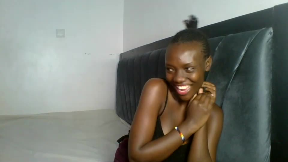 peach_ebonny Adult Chat August 19, 2026