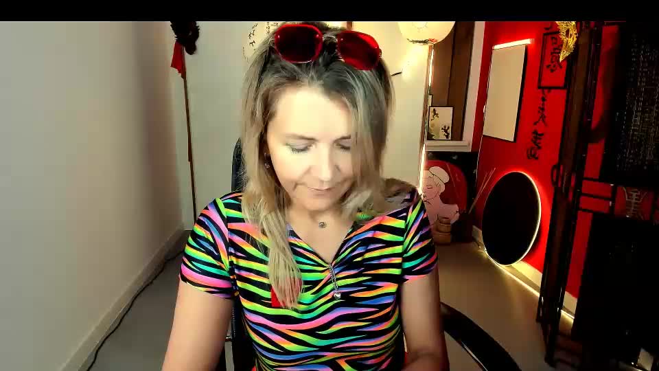 nicolehits Adult Chat August 19, 2026