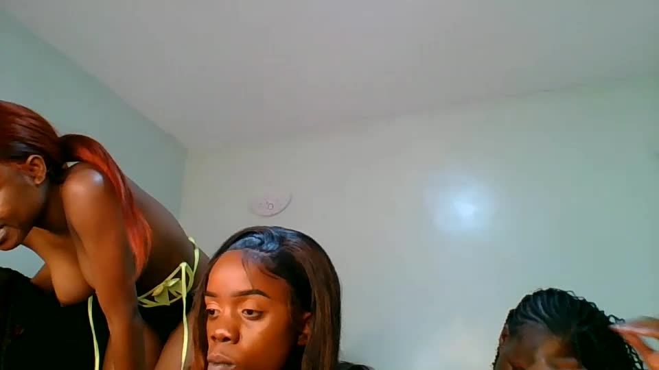 ivory_mae Adult Chat August 19, 2026